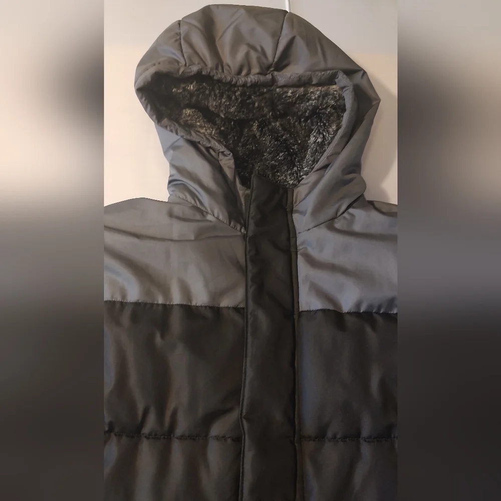 Wonder Nation Boys Size S (6-7) Puffer Jacket Coat with Hood Black Gray NWOT